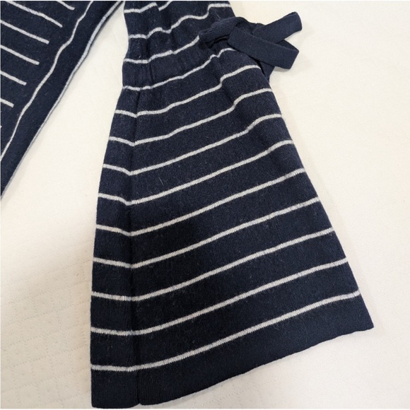 ❤️⚓️ Banana Republic Navy and White Striped 100% Merino Wool Sweater NWOT, Med - Picture 11 of 11
